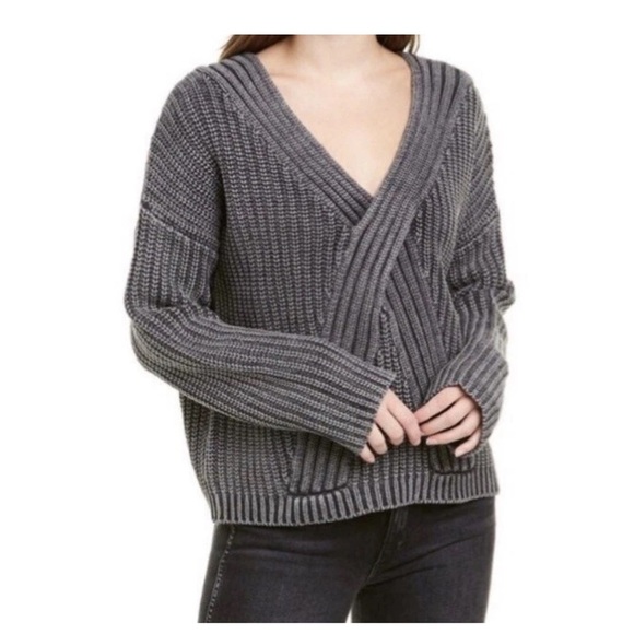 Wild fox Gray V-Neck Chunky Knit Sweater size Small - Picture 1 of 8